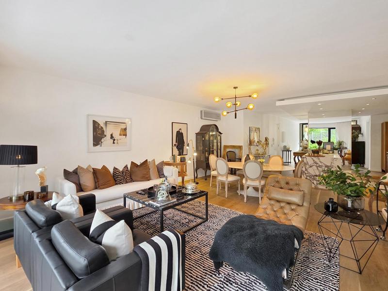 2 Bedroom Property for Sale in Camps Bay Western Cape